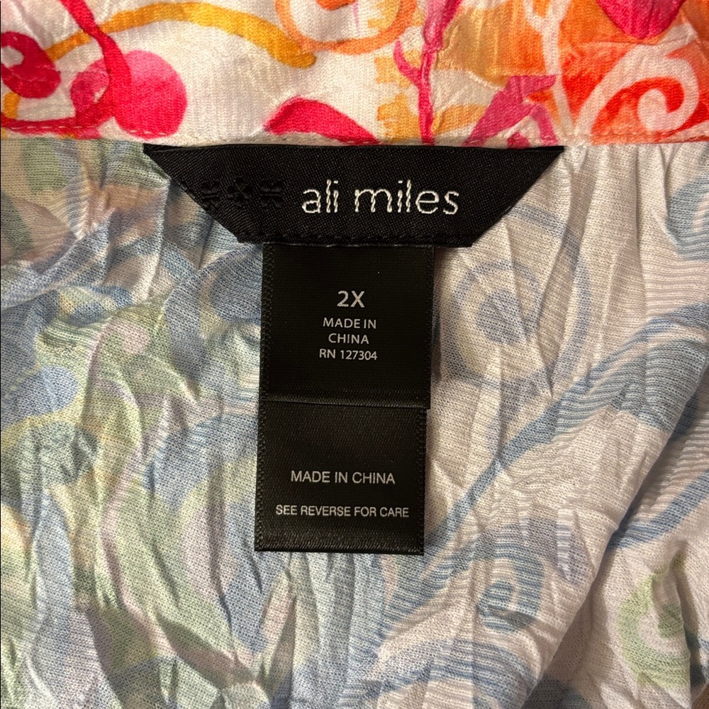 Ali Miles Multicolor Swirl Button Down Shirt - 1 - Picture 3 of 8